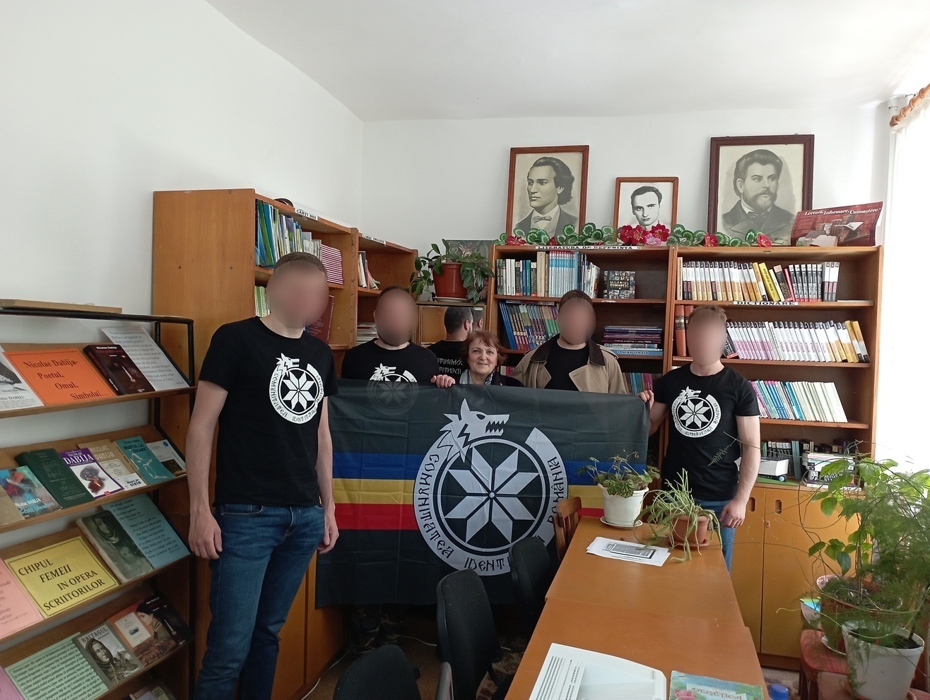 Proiectul Badea Cârțan - Naționaliștii Români Donează Cărți Pentru Școlile din Basarabia