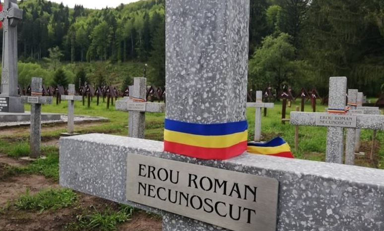 Crucile eroilor români de la Valea Uzului vor fi demolate! Ridică-te și luptă!